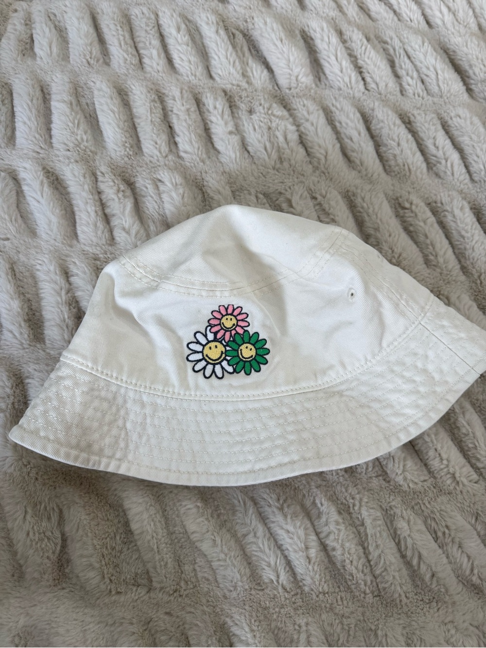 AERIE FLORAL BUCKET HAT CREAM